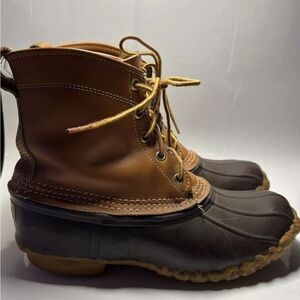 LL Bean Brown 8"Unlined Brown Leather Lace Up Leather Duck Boots Size L 9 / M 7